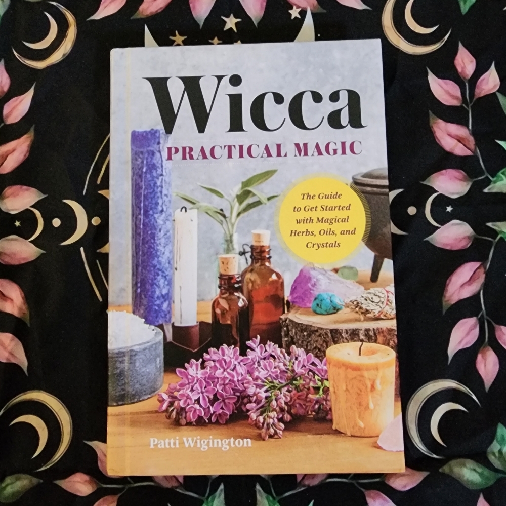 Wicca Practical‎ Magic Book